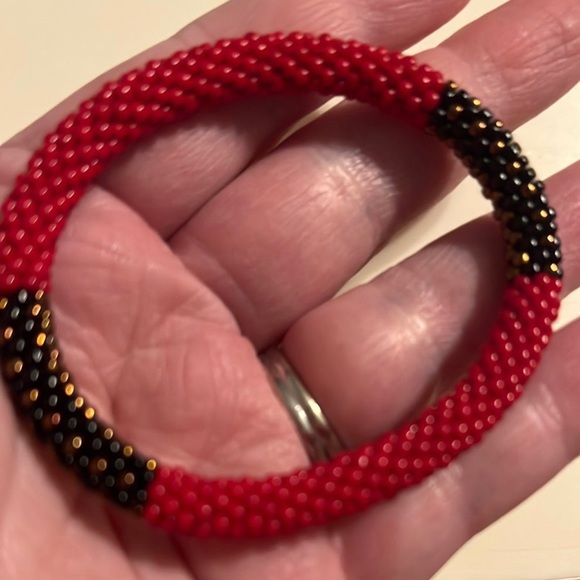 Sashka Co. Noble Beaded Bracelet - Picture 5 of 13